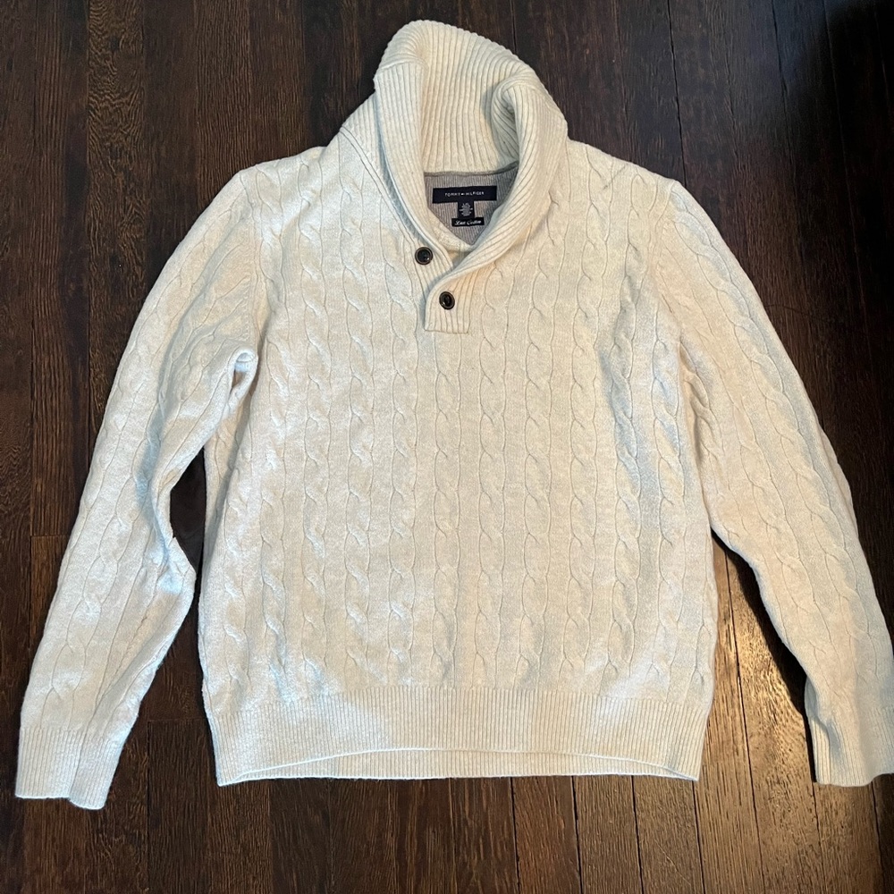 Tommy Hilfiger cableknit sweater- size large mens
